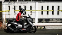 Pantauan terkini di lokasi, suasana di rumah dinas Irjen Ferdy Sambo masih terlihat sepi dan tidak ada aktivitas apapun. 