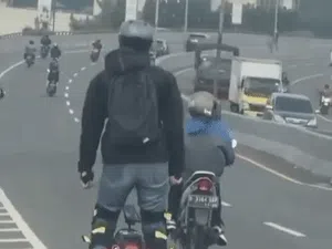 Catat! Pengguna Unicycle hingga Sepeda Dilarang Masuk Flyover