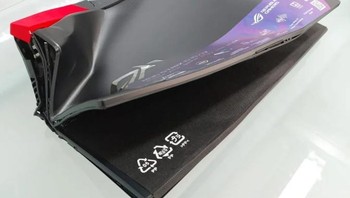 Lagi-lagi laptop bengkok. Harus hati-hati tuh. Dok. Brightside