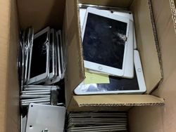 10 Kerusakan Gadget yang Bikin Teknisi IT Menangis Melihatnya