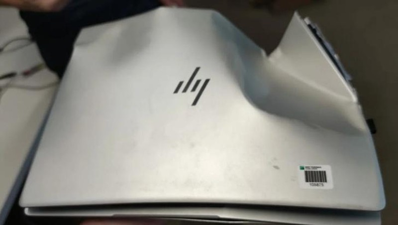 10 Kerusakan Gadget yang Bikin Teknisi IT Menangis Melihatnya