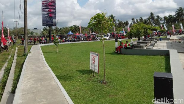 Alun-alun Paamprokan di Pangandaran.