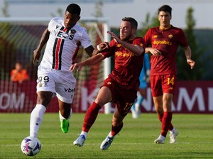 Laga Pramusim: AS Roma Seri Lawan Nice 1-1