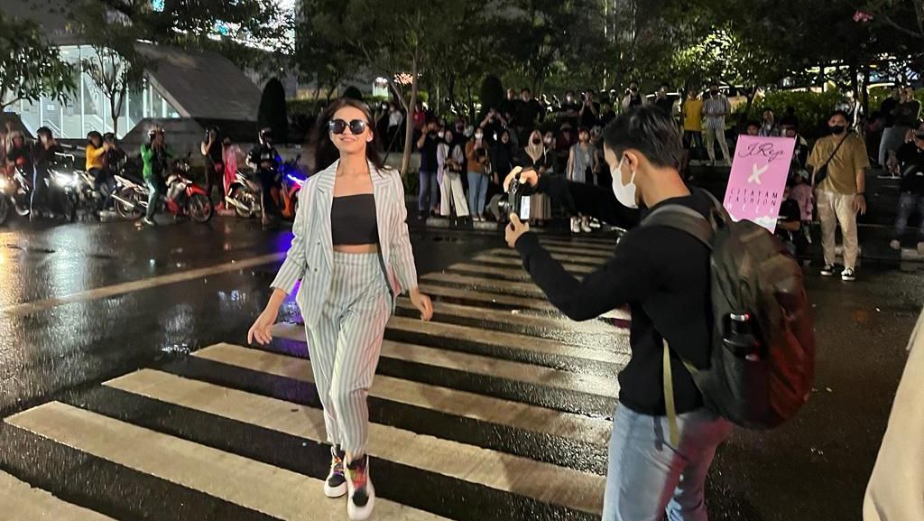 Wisata Beda Ala Citayam Fashion Week Wisata Beda Ala Citayam Fashion Week