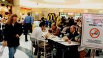 10 Potret Food Court Zaman Dulu, Ada Sejak Tahun 1957!
