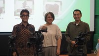 Ketiga kamera yang didonasikan yaitu 1 buah kamera Sony Alpha Mirrorless dan 2 buah 4K Super 35mm Camcorders.