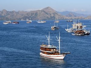 Viral Dermaga Labuan Bajo Ditutup Pakai Rantai, Apa Sebabnya?