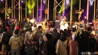 Jazz Gunung Bromo 2022 ditutup dengan penampilan memukau dari Ring of Fire Project feat Jogja Hiphop Foundation/Foto: Suki/detikJatim