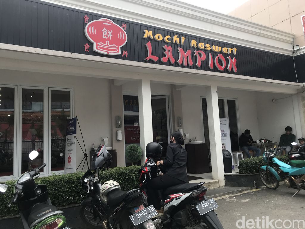 Mochi Lampion oleh-oleh khas Sukabumi.