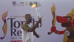 Momen Sandiaga Uno-Gibran Ramaikan Pawai Obor ASEAN Para Games
