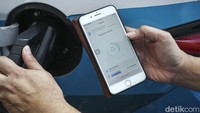 Sedangkan PLN sebagai pemegang Izin Usaha Penyediaan Tenaga Listrik (IUPTL) akan menyiapkan infrastruktur SPKLU dan platform teknologi informasi melalui menu Electric Vehicle pada aplikasi PLN Mobile.