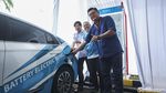 Ngecas Kendaraan Listrik Kini Bisa di Parkiran KFC, Ini Buktinya