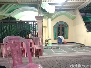 Detik-detik Pesta Miras Oplosan di Surabaya Tewaskan 4 Orang