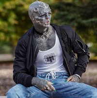 Potret Black Alien yang Viral di IG, Belum Selesai Transformasi