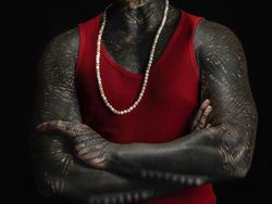 Potret Black Alien yang Viral di IG, Belum Selesai Transformasi