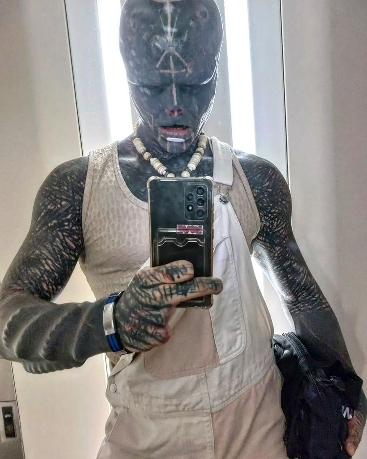 Potret Black Alien yang Viral di IG, Belum Selesai Transformasi