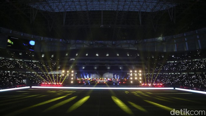 Begini suasana acara grand launching JIS, Jakarta, Minggu (24/7/2022). Dalam acara ini Anies resmi memberikan stadion kepada The Jakmania dan warga Jakarta.