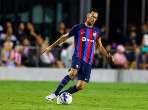 Busquets Angkat Suara soal Nasibnya di Barcelona