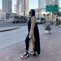 Sohwa juga terlihat jago berpose dan kerap mengenakan pakaian-pakaian yang stylish. Seperti gayanya saat memadukan outer panjang dengan legging yang satu ini. Foto: Instagram/@sohwahalilintar