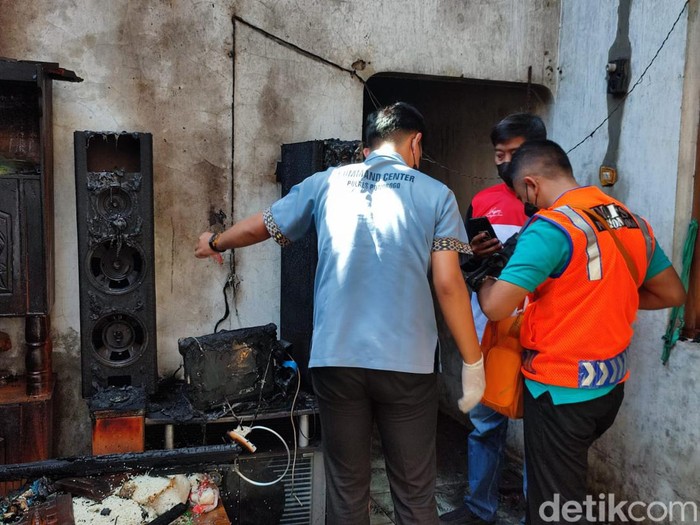 TKP rumah terbakar di Ponorogo tewaskan satu orang