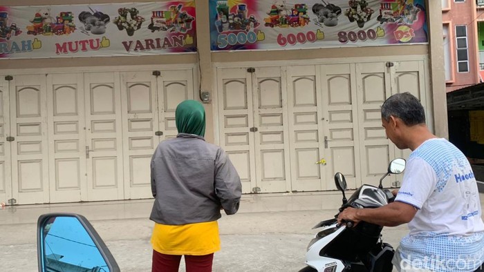 Toko lokasi penikaman di Pekanbaru.