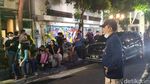 Tunjungan Fashion Week Surabaya, Sempat Dibubarkan-Beralih ke Trotoar