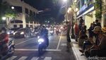 Tunjungan Fashion Week Surabaya, Sempat Dibubarkan-Beralih ke Trotoar