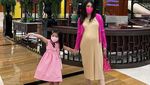 10 Momen Manis Aliya Rajasa Saat Kompak Kulineran Bareng Keluarga