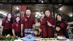 10 Momen Manis Aliya Rajasa Saat Kompak Kulineran Bareng Keluarga