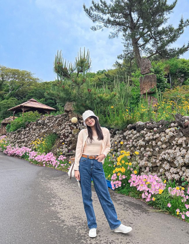 Selama berkarier, Amelia Tantono banyak dipasangkan dengan orang-orang Korea yang bisaa berbahasa Indonesia, seperti Jang Hansol dan Sunny Dahye. Foto: Instagram/@amelia_tantono