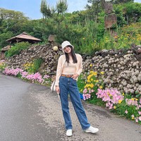 Selama berkarier, Amelia Tantono banyak dipasangkan dengan orang-orang Korea yang bisaa berbahasa Indonesia, seperti Jang Hansol dan Sunny Dahye. Foto: Instagram/@amelia_tantono