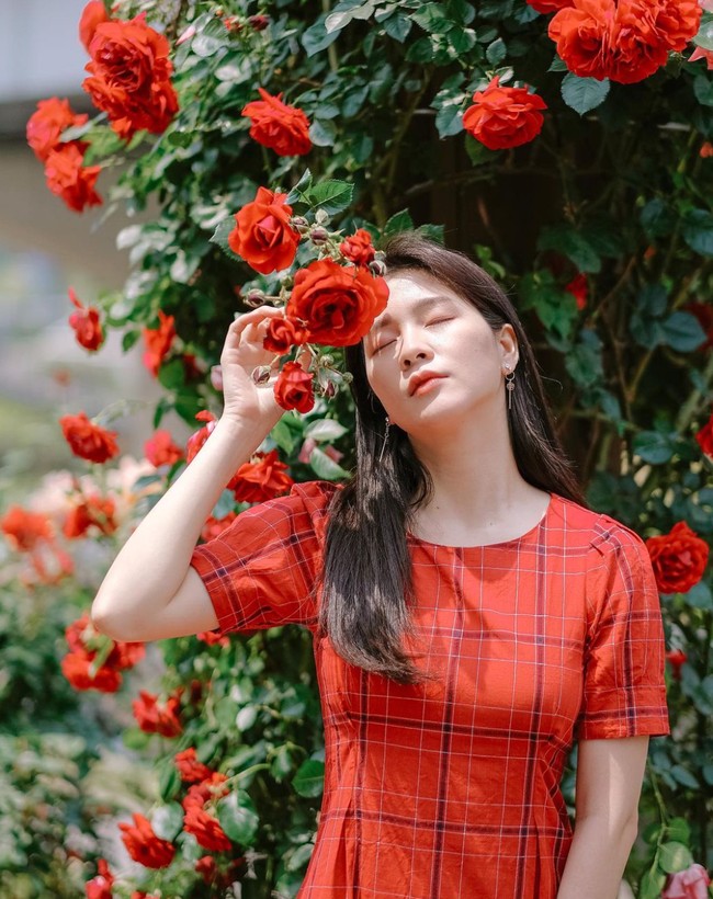 Amelia Tantono merupakan seorang wanita berkebangsaan Indonesia yang saat ini tinggal di Korea. Namanya banyak diperbincangkan karena kesuksesan kariernya di sana. Foto: Instagram/@amelia_tantono