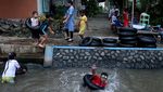 Aliran Sungai Ini Jadi Wisata Gratis di Banyuwangi, Seger Benerrr...