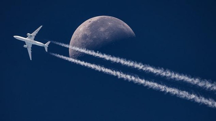 Contrail pesawat