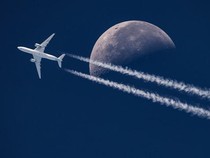 Ahli: Kerusakan Iklim Akibat Contrail Pesawat Bisa Diatasi dengan Biaya Murah