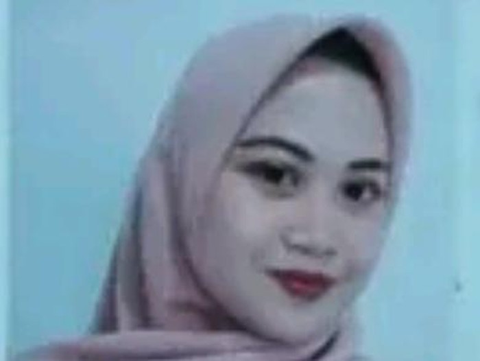 Fera Agustin (23), perempuan muda asal Kudus yang hilang usai pamit pergi ke Jogja. Foto diunggah Senin (25/7/2022).