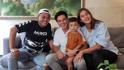 Intip Keseruan Baim Wong dan Paula Saat Makan Bareng Selebriti