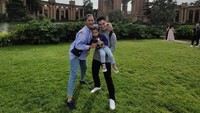 Menurut pengakuannya, hal ini dilakukan untuk menjaga nama Citayam Fashion Week tetap legal secara hukum. Baim Wong juga mengatakan bahwa keputusannya ini juga berkaitan dengan istrinya yang terjun di dunia mode. Foto: Instagram/baimwong
