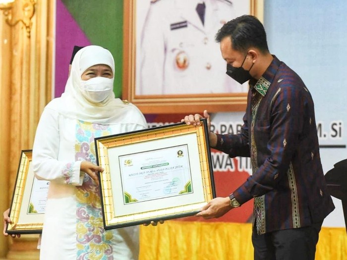 gubernur khofifah