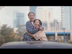 8 Foto Perdana Jeje & Bonge Citayam Fashion Week Jadi Model Video Klip Musik