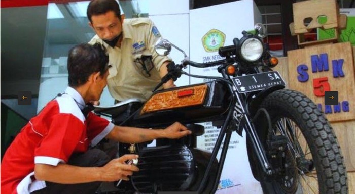 Kepala sekolah SMKN 5 Malang ciptakan moge listrik ramah lingkungan
