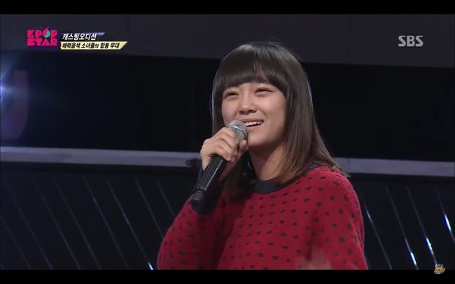 Saat itu Kim Sejeong masih berusia 16 tahun. Ia tampil di hadapan publik sebagai kontestan acara survival KPop Star 2. Foto: dok. SBS