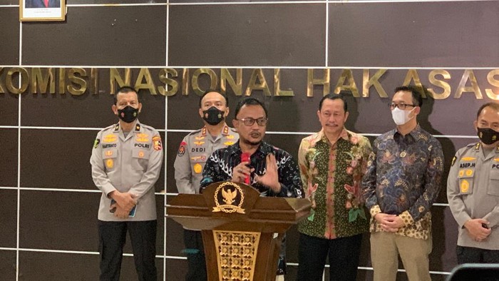 Komisioner Komnas HAM Choirul Anam memberikan penjelasan soal autopsi Brigadir Yoshua.