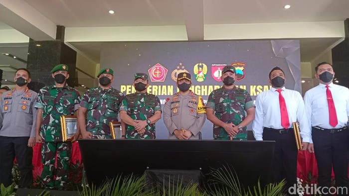 Konferensi pers kasus penembakan istri Kopda Muslimin di Polda Jateng, Senin (25/7/2022).