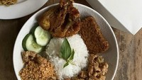 Nasi Kulit Pecaah di Kelapa Gading ini masih homemade, karena semua bahan-bahannya dimaska di rumah. Kisaran harganya Rp 20.000. Foto: Instagram Restaurant/Shop