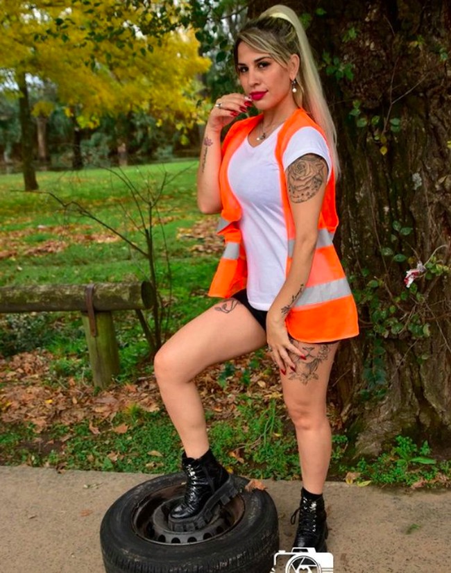 Inilah penampilan guru seksi itu yang kini sudah terang-terangan mengumbar keseksiannya di media sosialnya. Di Instagramnya, Miguelina memiliki followers hingga lebih dari 43 ribu. Foto: dok. Instagram/@fredesmigue