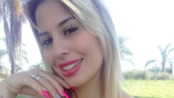8 Foto Guru SD yang Konten OnlyFans-nya Bocor, Wali Murid Geram