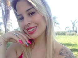 8 Foto Guru SD yang Konten OnlyFans-nya Bocor, Wali Murid Geram