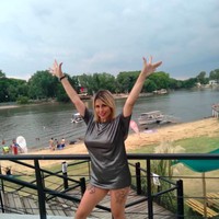 “Ya, aku melakukan foto-foto seksi. Jika aku menjualnya atau tidak, itu adalah urusanku,” ungkapnya kepada media lokal, seperti dikutip dari Daily Star. Foto: dok. Instagram/@fredesmigue