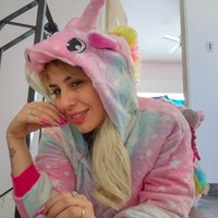 “Biarkan dia melakukan apa yang dia inginkan dengan kehidupan pribadinya, tapi jika dia membuatnya terang-terangan, itu menjadi tidak kompatibel sebagai guru,” ungkap salah satu orang tua murid di sekolah tersebut kepada media lokal, seperti dikutip dari Daily Star.Foto: dok. Instagram/@fredesmigue